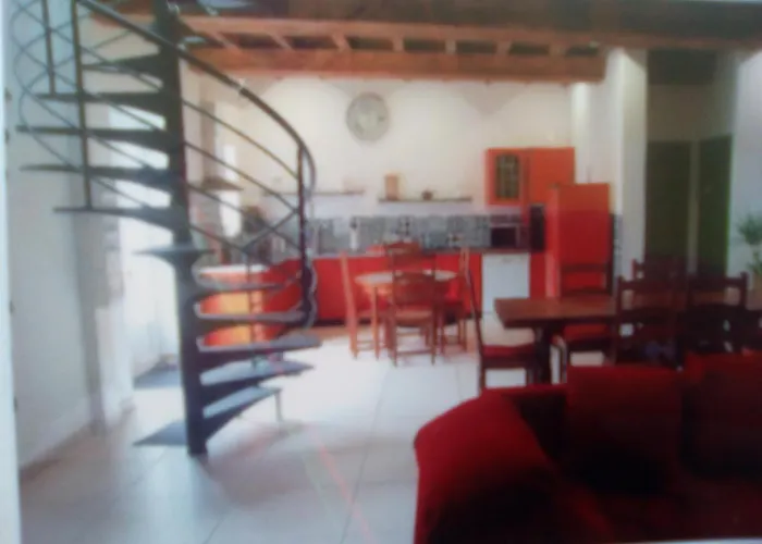 Проживание в семье A La Perquette