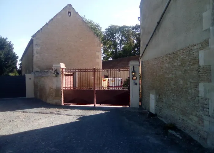 A La Perquette Проживание в семье