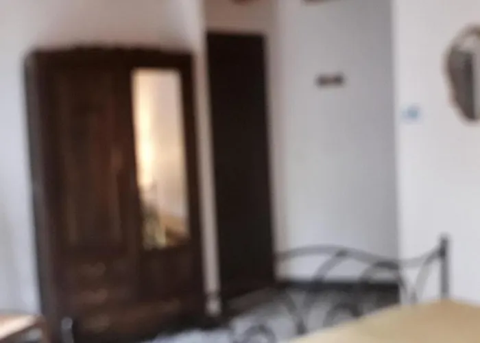 Проживание в семье A La Perquette